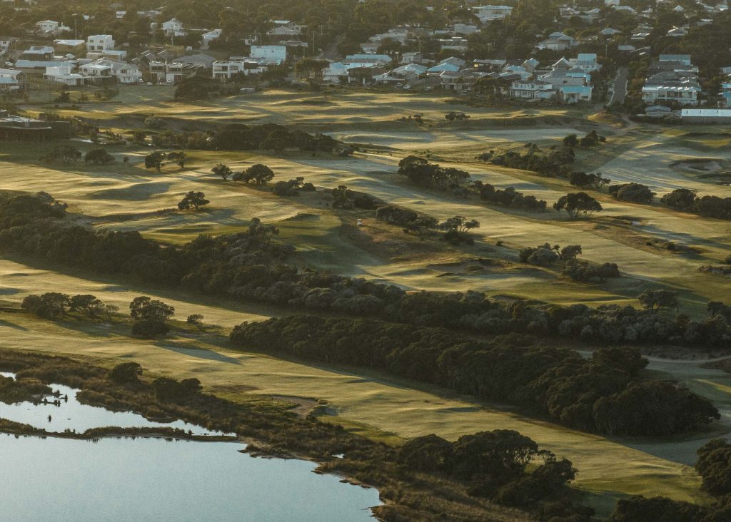 Contours_LonsdaleLinks_Oct23-86