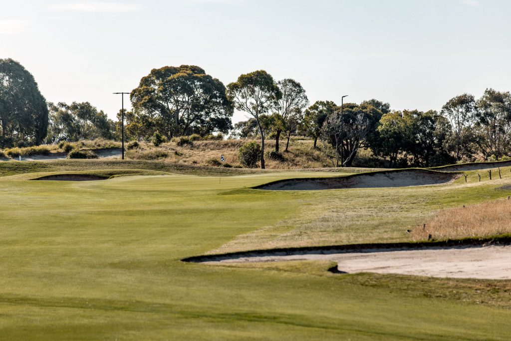 Contours_CurlewisGC_Nov23_Selected-3