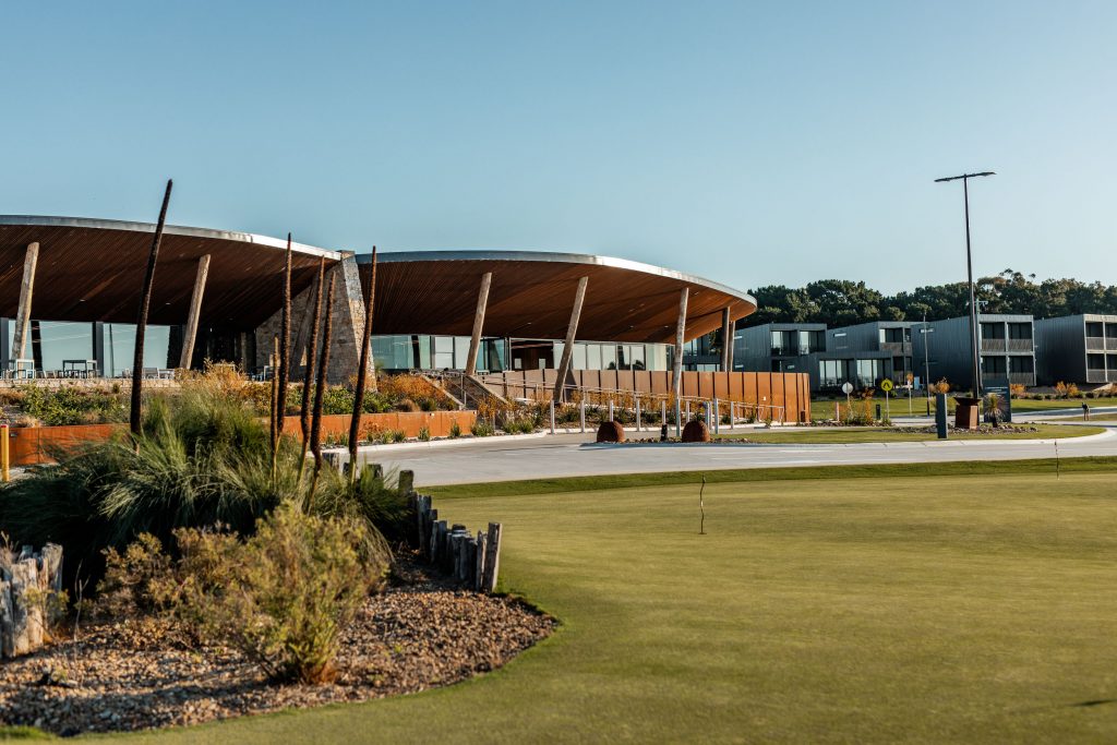 Contours_CurlewisGC_Nov23_Selected-8